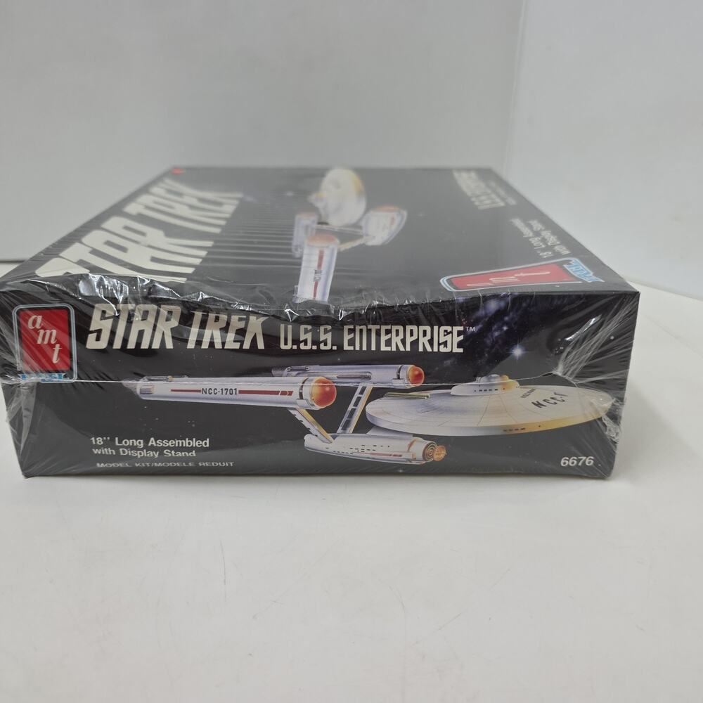 Star Trek USS Enterprise Model Kit AMT 6676 (1983 ) 18" Long Sealed READ - Picture 5 of 5